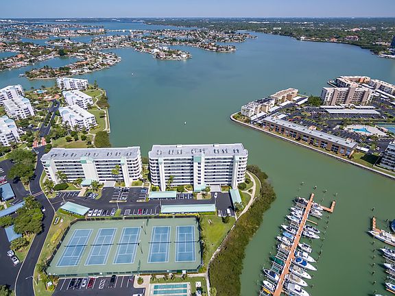 Swimming Pool, Tennis Courts