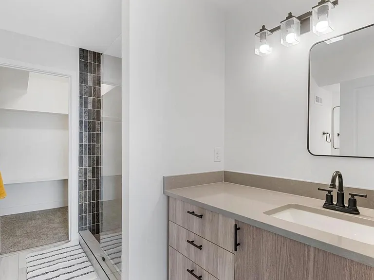 1330 Sheridan Blvd #6 — Photo 22