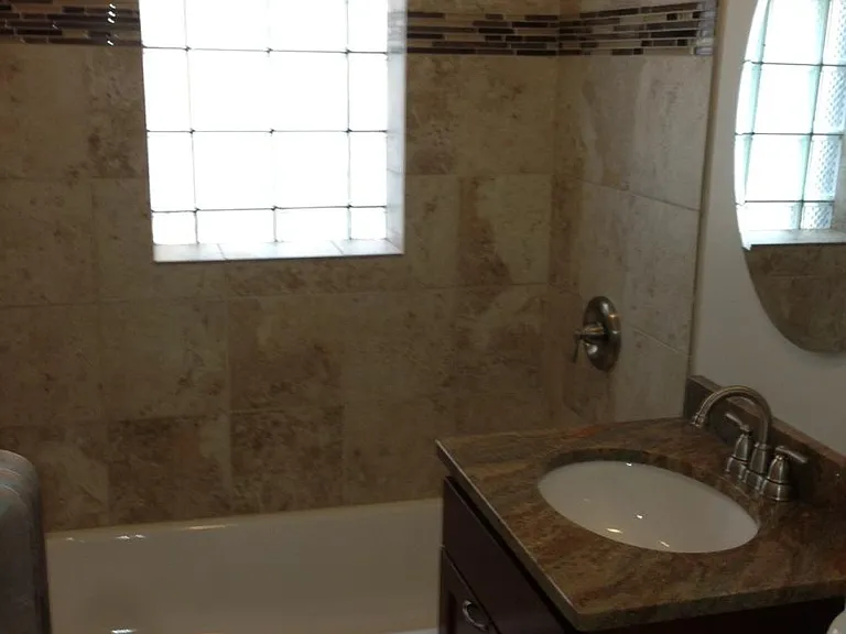 1548 W Arthur Ave #2 — Photo 3