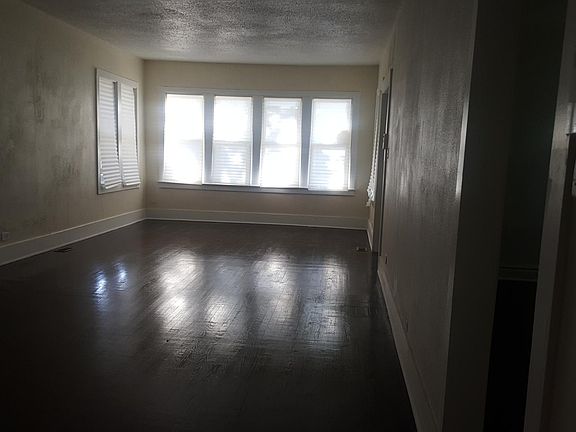 4th image of 10019 S Lafayette Ave #House