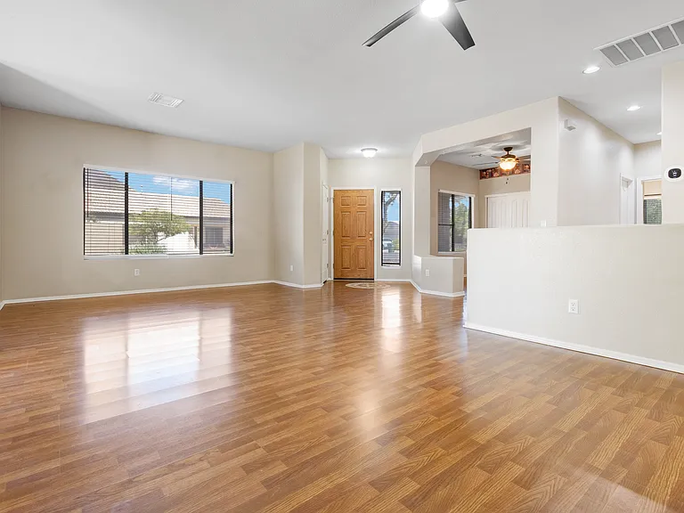 6602 W Honeysuckle Dr — Photo 8