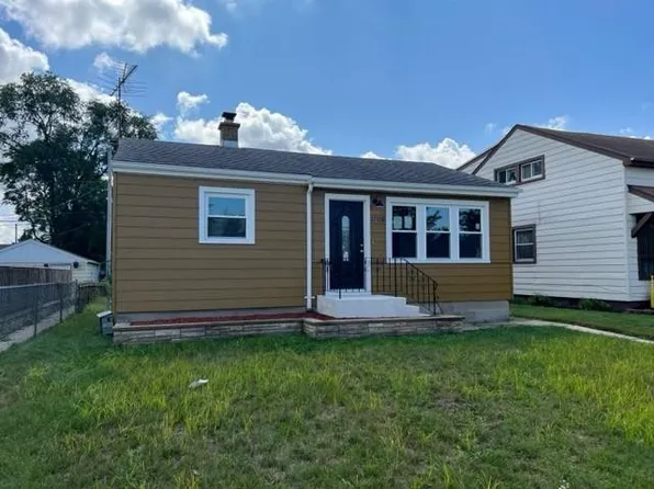 1708 171st St, Hammond, IN 46324