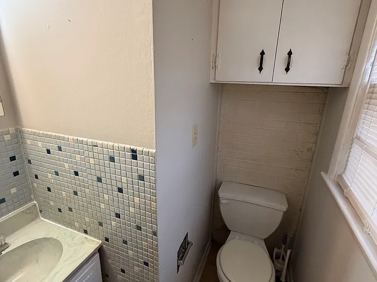 620 S Eastridge Dr — Photo 8