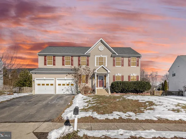 34 Wild Rose Dr, Fredericksburg, VA 22406