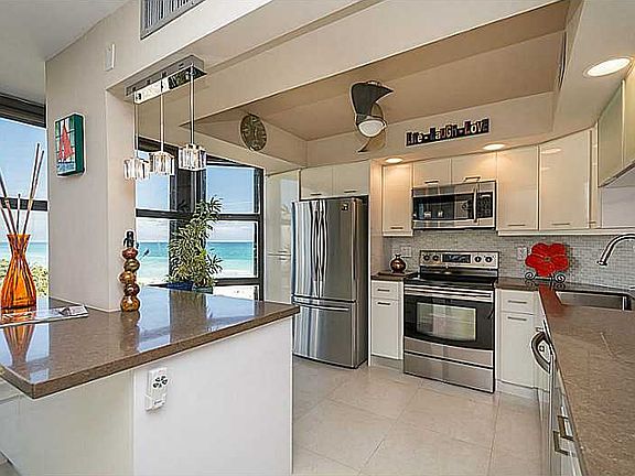 2nd image of 6423 Collins Ave APT 707