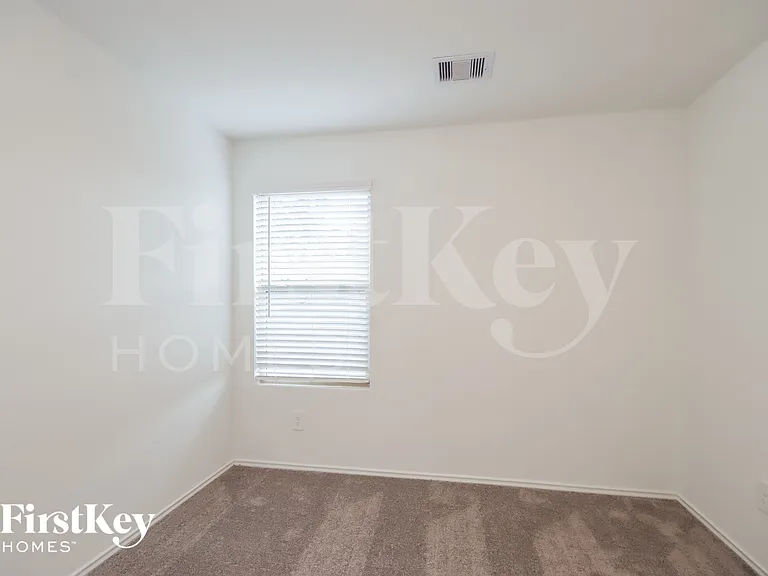 3731 Solanum Dr — Photo 10