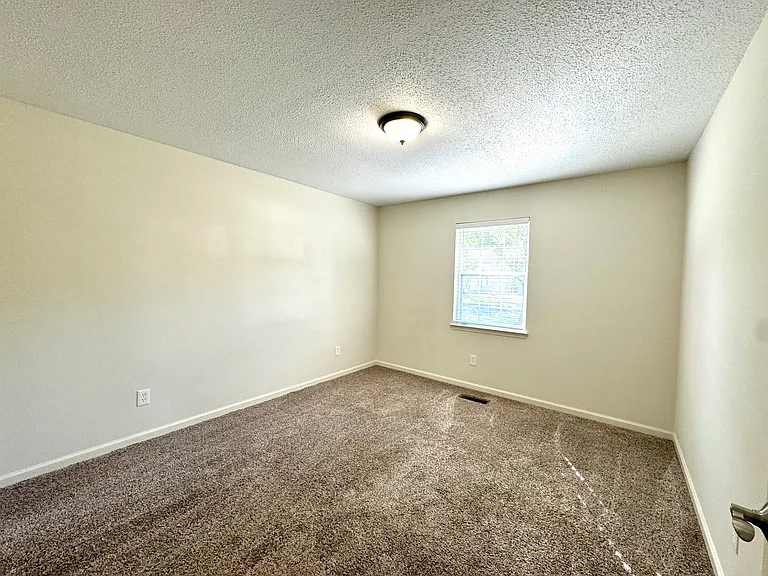 5609 Landrum Dr — Photo 19