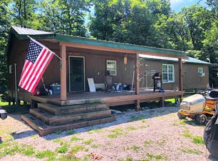 3131 S North Hill Dr, Bloomfield, IN 47424