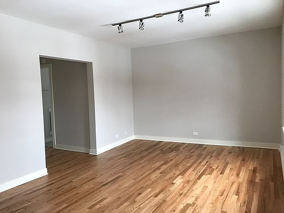 2nd image of 2420 N Kedzie Blvd #2420114