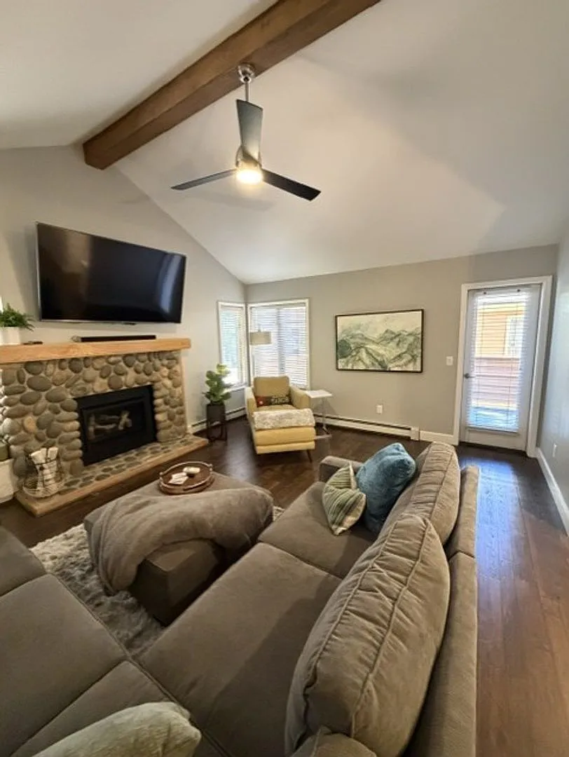 Beautiful McCloud Condo — Photo 4