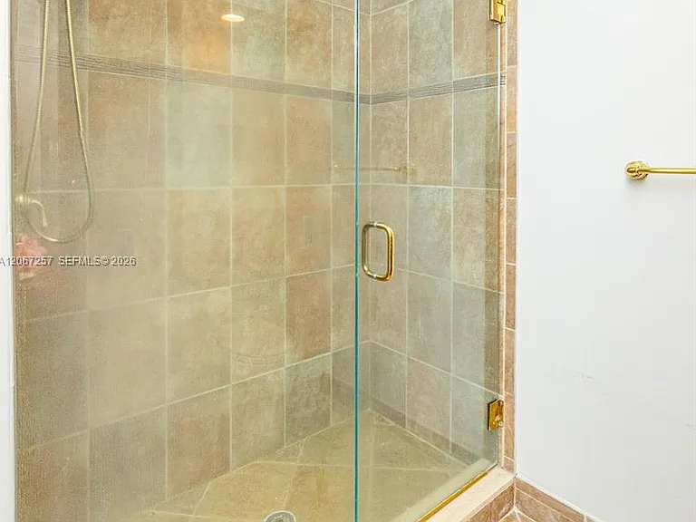 20935 NE 37th Ct — Photo 50