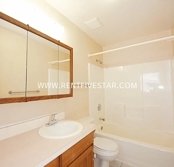246 E Chubbuck Rd #E — Photo 15