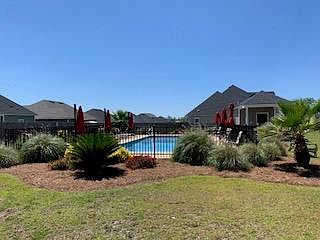 2nd image of 3913 Bishop Ct
