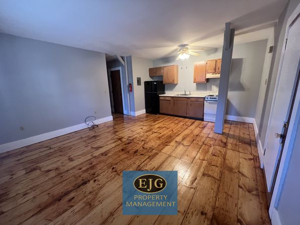 14 Main St #8