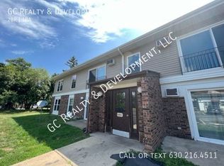 620 E Grant Hwy APT 2C, Marengo, IL 60152