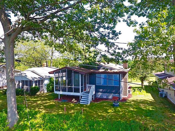 4th image of 8166 Morrison Lake Gdns