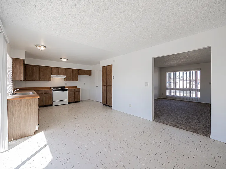 8821 W Sahuaro Dr — Photo 9