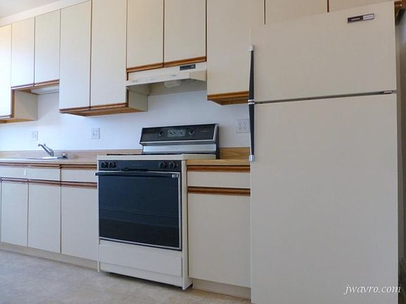 5th image of 2167 Greenwich St #A