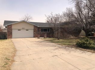 2410 Bell Ave, Dodge City, KS 67801