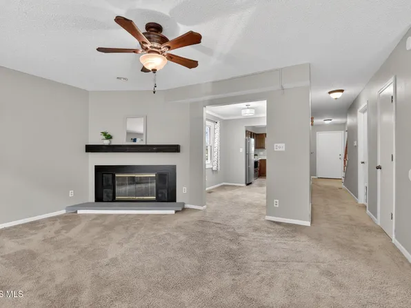 2630 7th St APT B, Maumee, OH 43537
