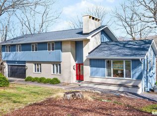 1230 N Olde Farm Rd, East Peoria, IL 61611