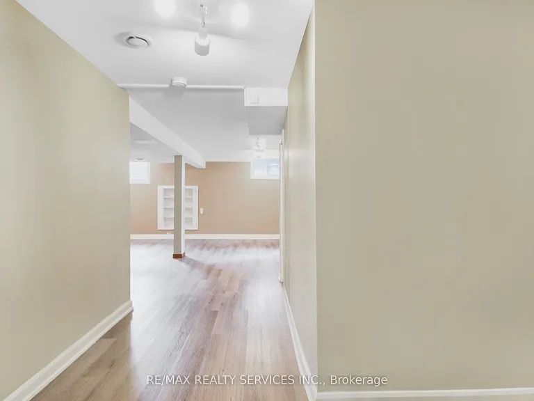 185 Burlington St #BASEMENT — Photo 10