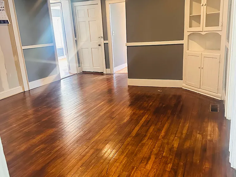 733 Pleasant St #1 — Photo 2