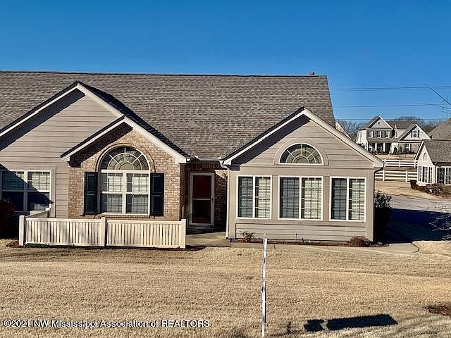 1st image of 8830 Parkview Oaks Cir