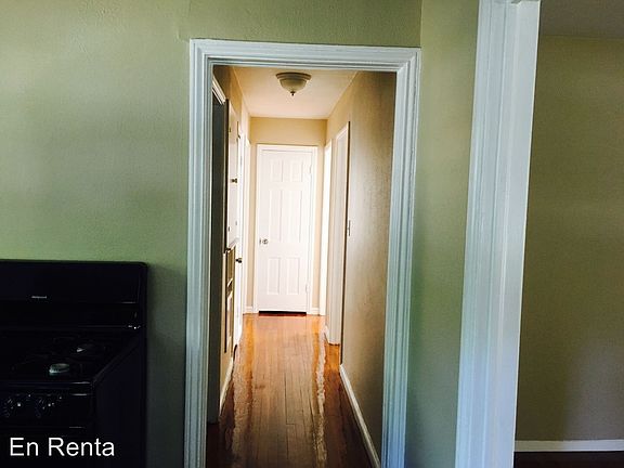 4th image of 1412 Glenwick Dr