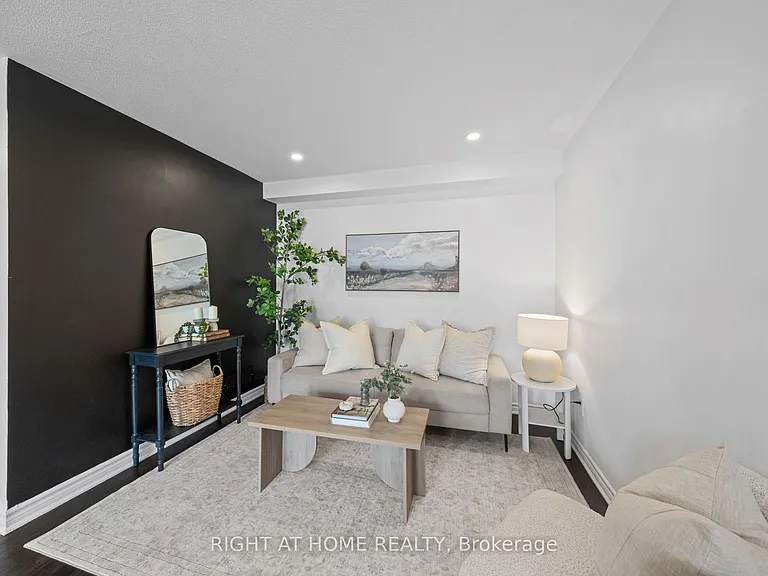 403 Gerardia Ln — Photo 17