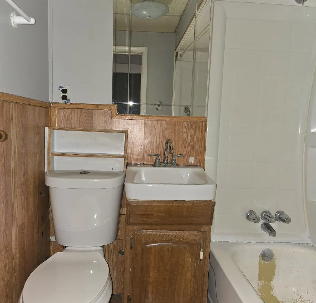 3 bed, 1000 sqft, $2,250 — Photo 3