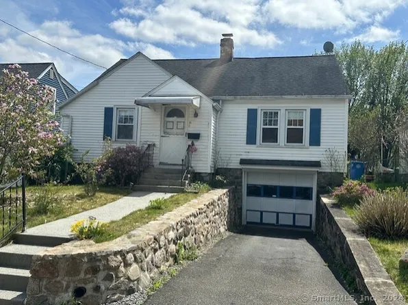 16 Hinsdale Avenue, Waterbury, CT 06705