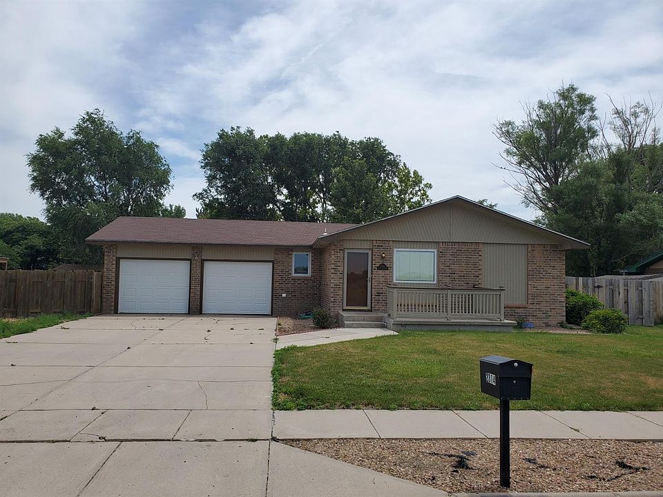 1st image of 2314 Henderson Dr