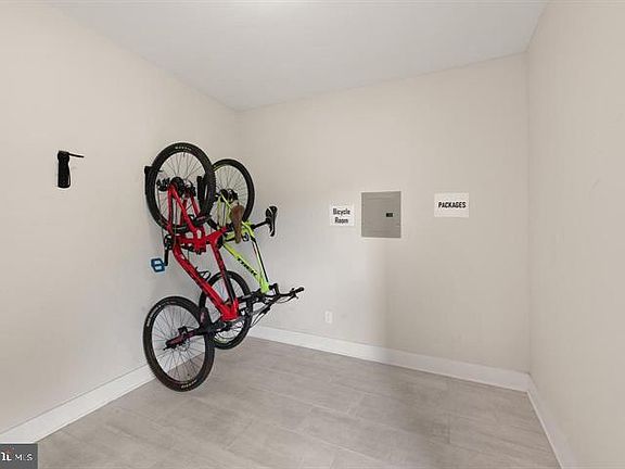 4th image of 2209 M St NE #1