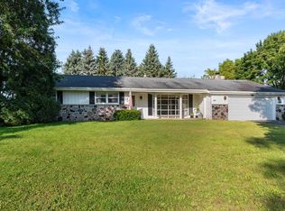4607 Hillcrest Pkwy, Slinger, WI 53086