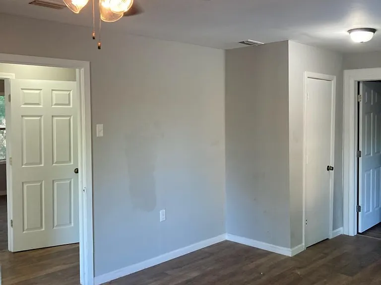 4819 Hubert St — Photo 7