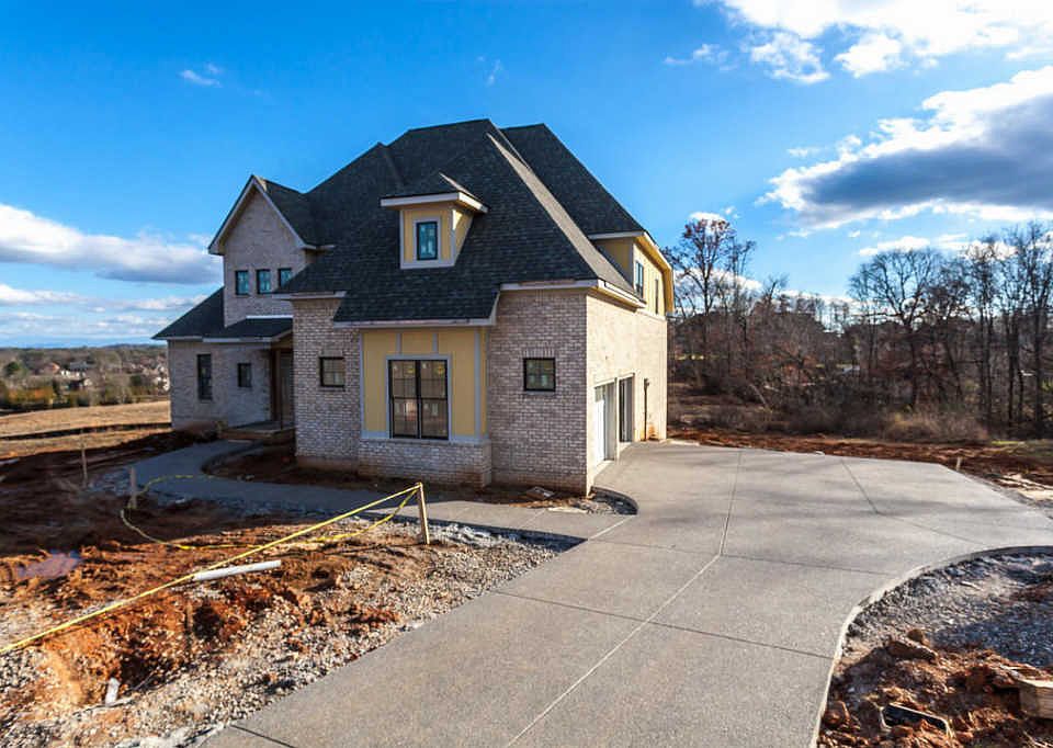 2nd image of 741 Split Rail Ln