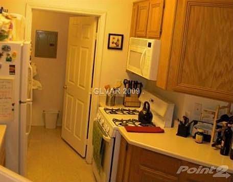 KITCHEN 2ND VIEW