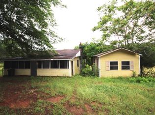 2221 Peachtree Rd, Chesnee, SC 29323