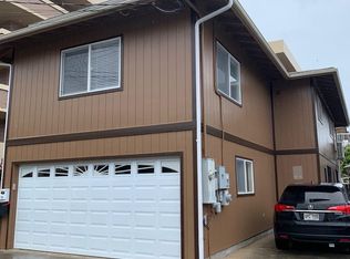 19 Kaena Ln, Honolulu, HI 96817