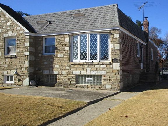 2nd image of 8816 Bradford St