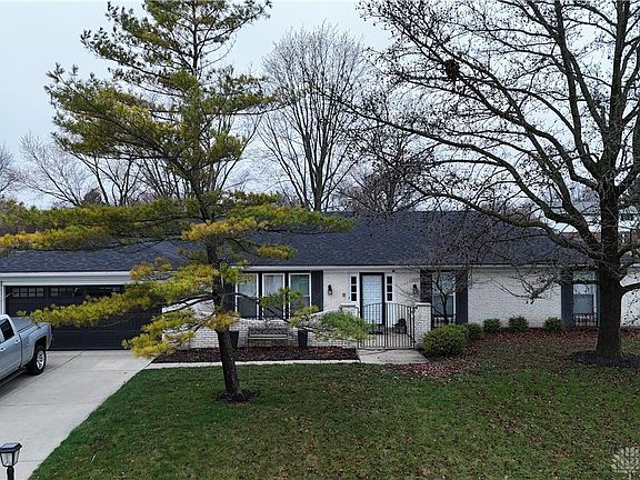 3rd image of 2087 Granada Dr