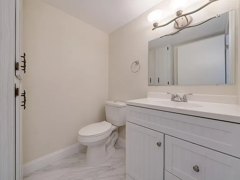 701 Lori Dr #209 — Photo 13