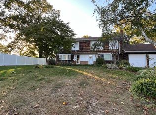 6 Upland Dr #A, East Northport, NY 11731