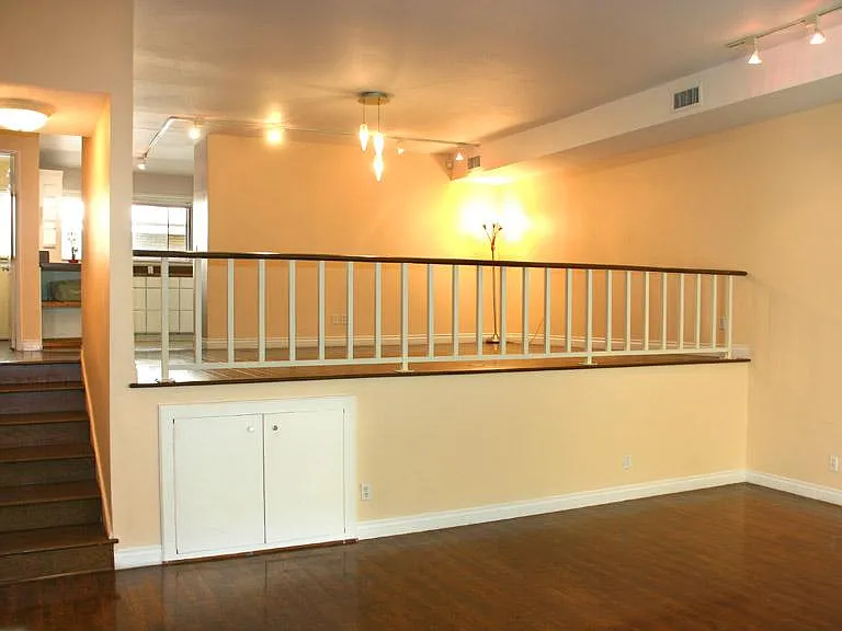 5266 Lindley Ave — Photo 14