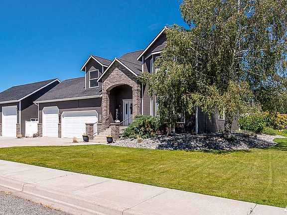 2nd image of 1061 Horizon View Dr