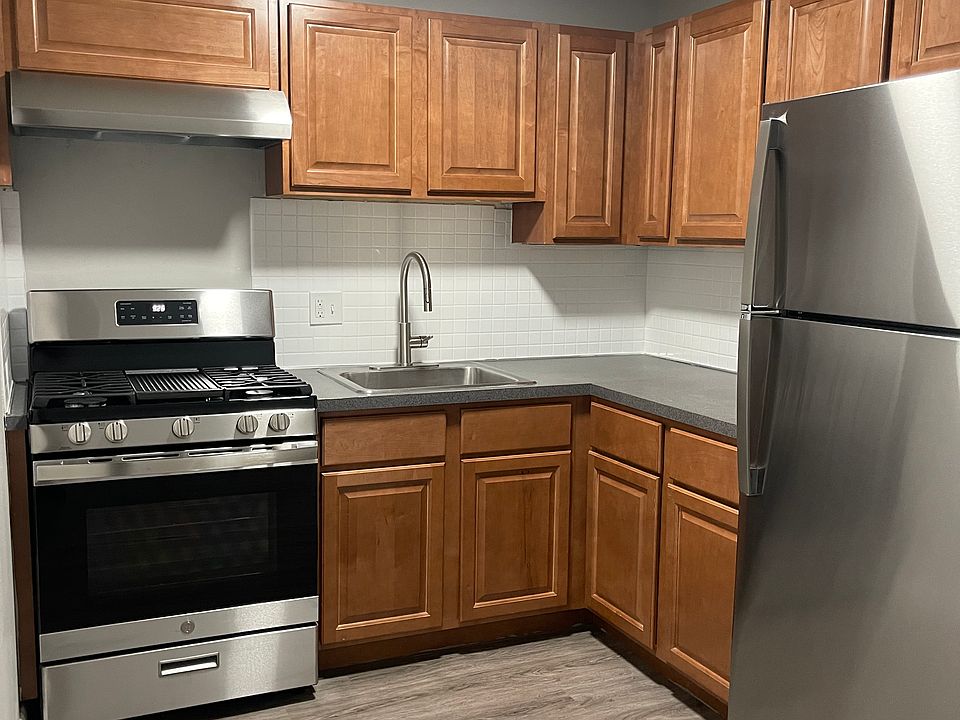 1st image of 357 Newport Ave APT 2E