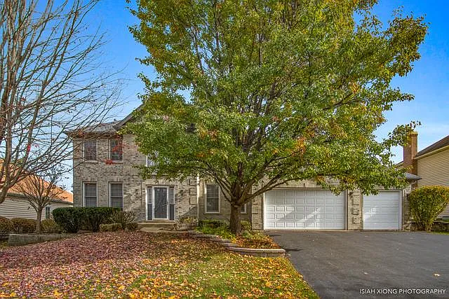 988 Black Walnut Dr photo 1