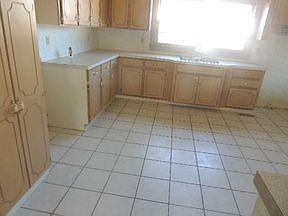 3rd image of 241 Dillashaw Dr