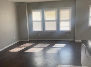 399 16th Ave #2R, Irvington, NJ 07111